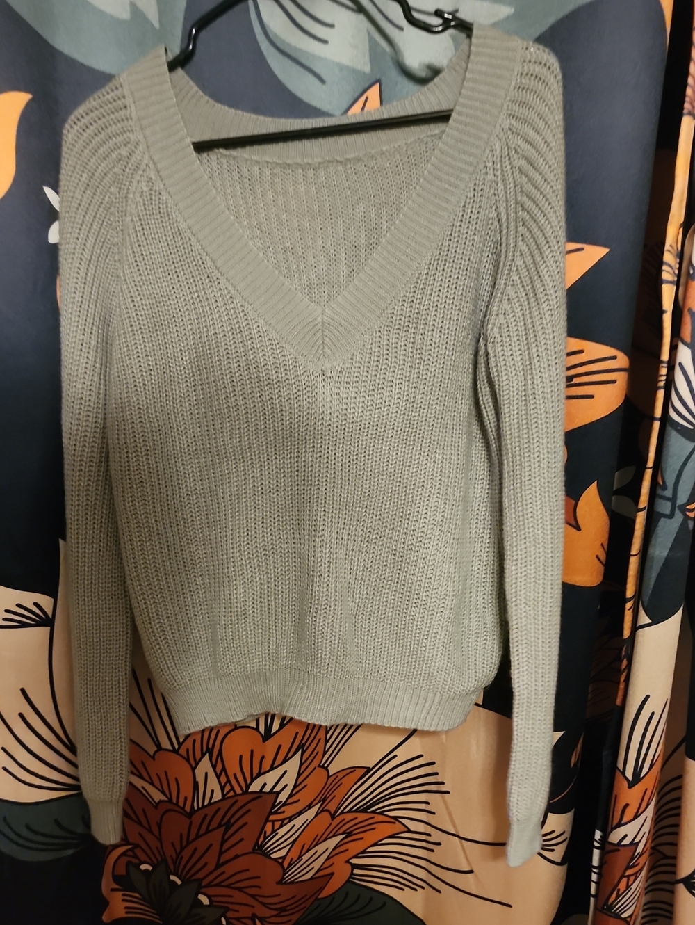 SHEIN Light Gray V-Neck Ribbed Knit Sweater